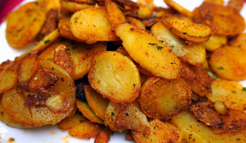 Fokhagymás és zöldfűszeres krumpli chips