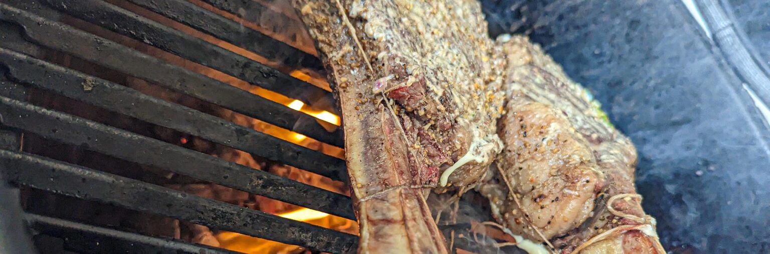 Tomahawk steak citromos-csípős vajjal