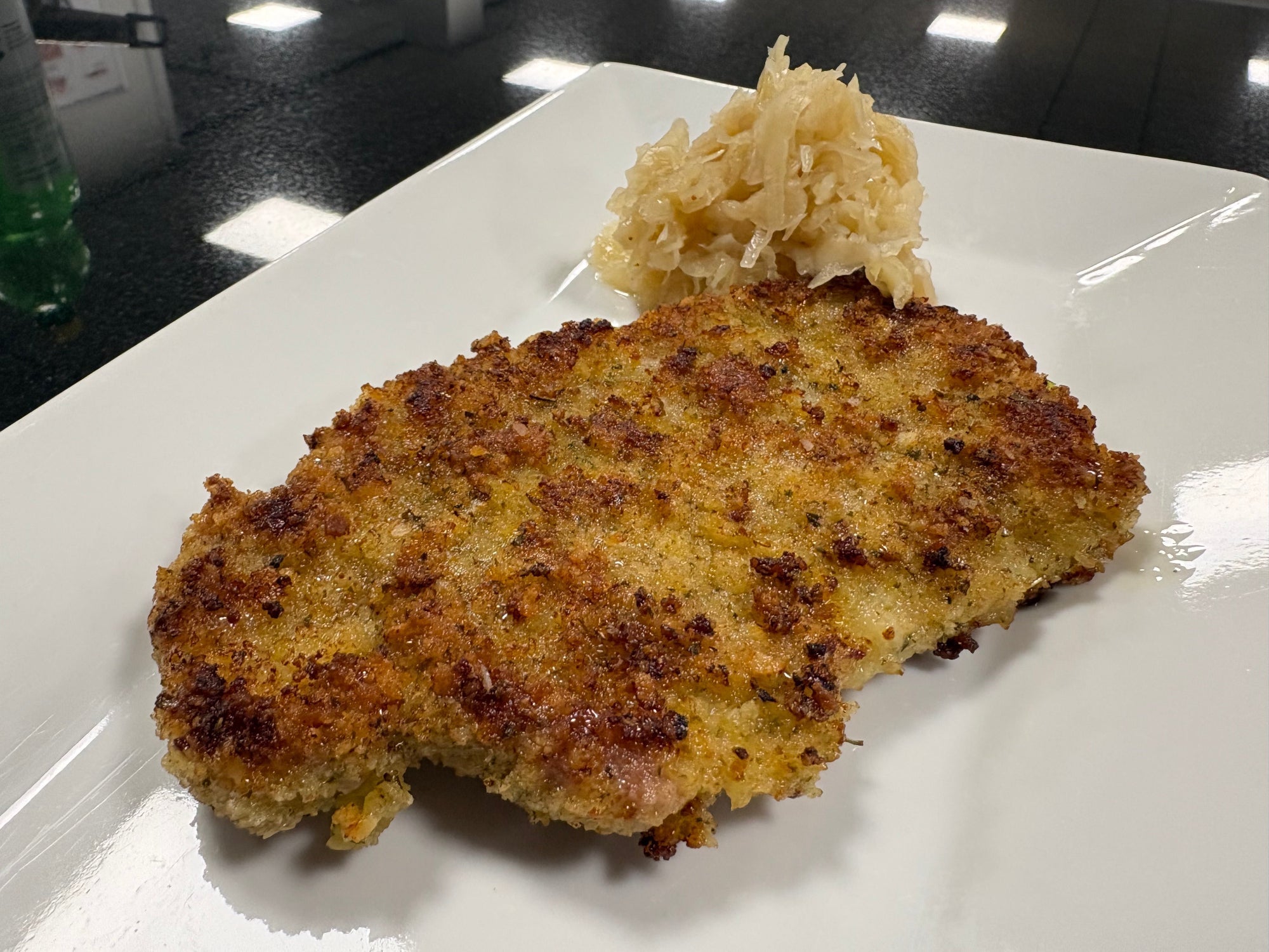 Grillezett sertésszelet (schnitzel a rácson) - ropogós panko bunda, szaftos hús
