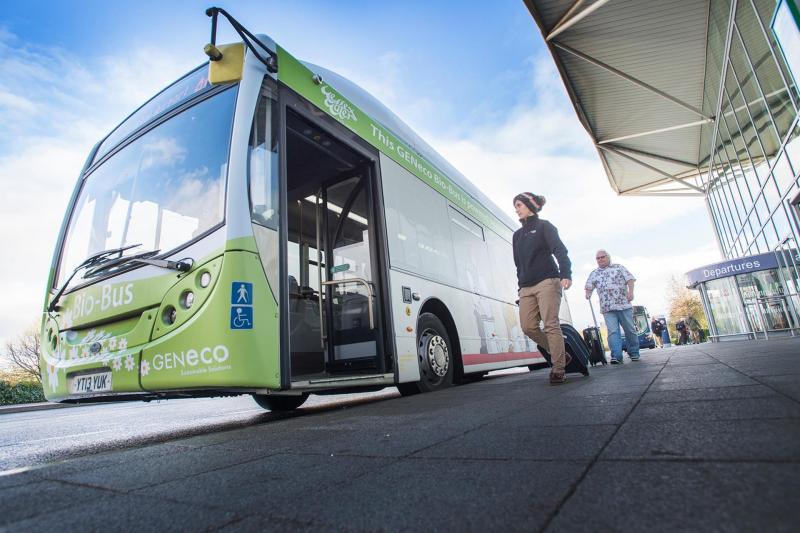 Anglia első bio-busza egyenesen a csatornából nyeri az üzemanyagot