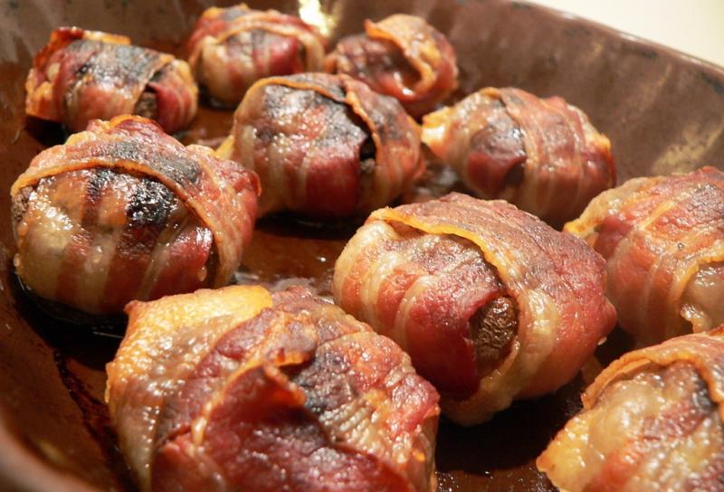 Szilva és bacon – igenis jók együtt! Tökéletes recept egy tavaszi grillpartihoz 15 perc alatt