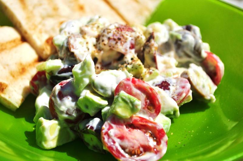 Napi grillreceptünk: Egészséges salátaöntet percek alatt