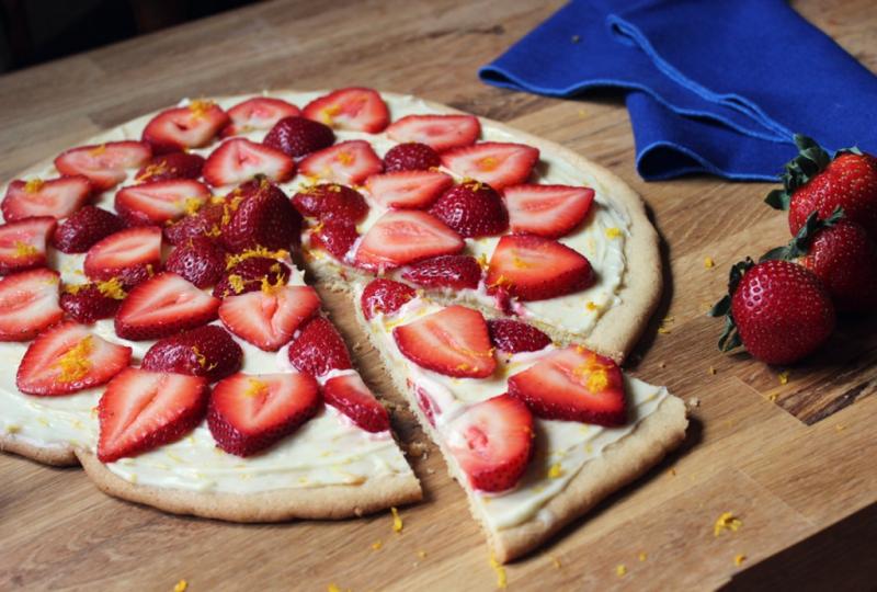 Napi grillreceptünk: Gyümölcsös pizza